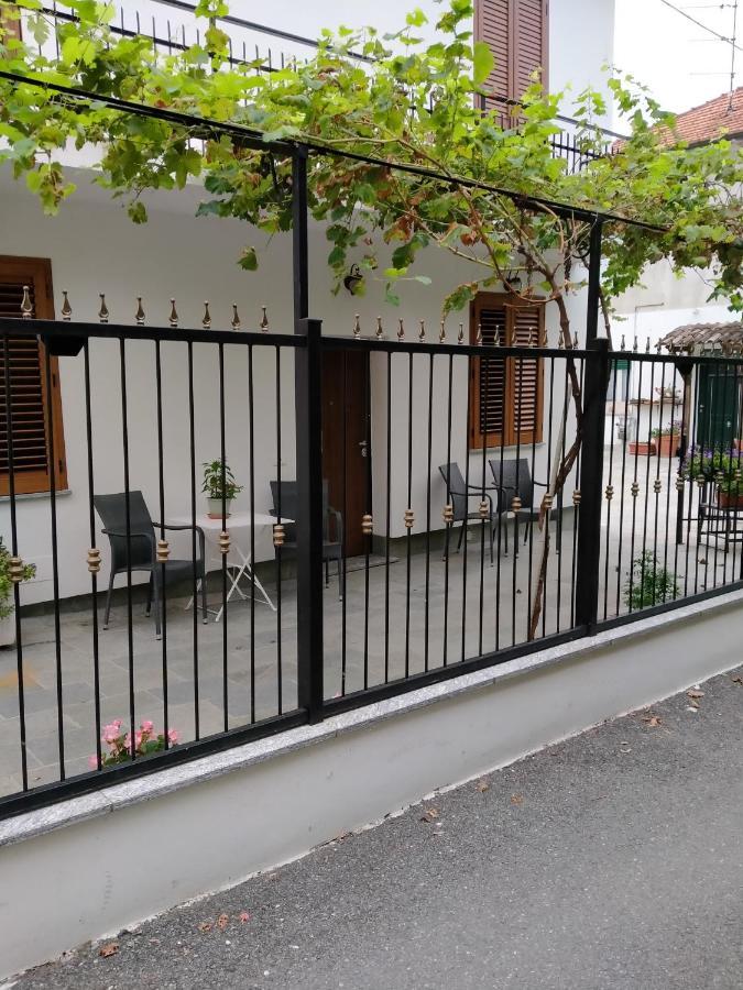 コモ Casa Vacanza Volintiruヴィラ エクステリア 写真